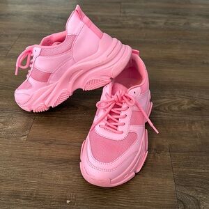 Womens Steve Madden Possession
Platform Sneaker - Pink